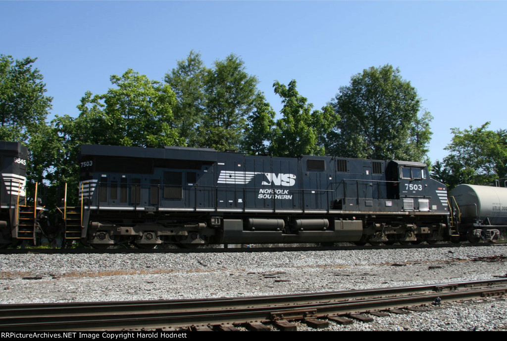 NS 7503